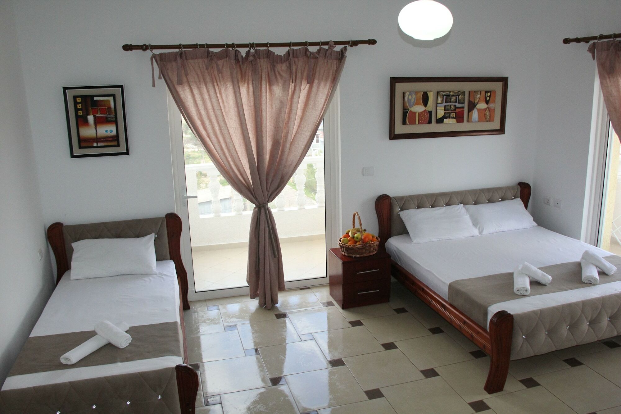 Relax Hotel Ksamil Exterior photo