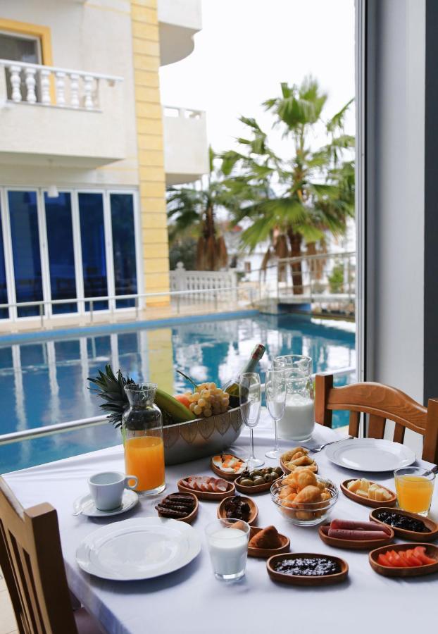 Relax Hotel Ksamil Exterior photo